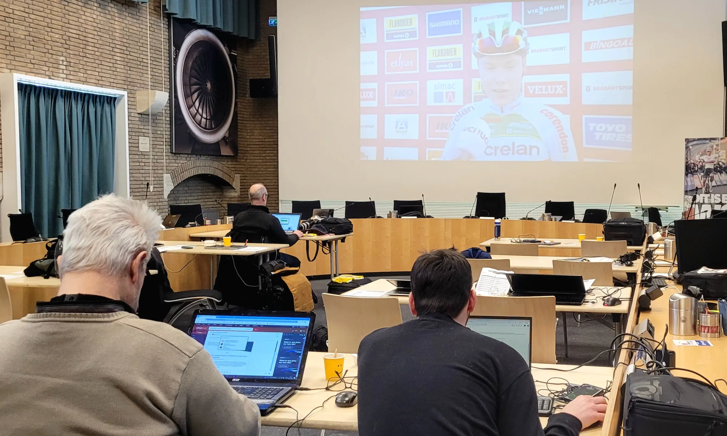 De perszaal in het gemeentehuis