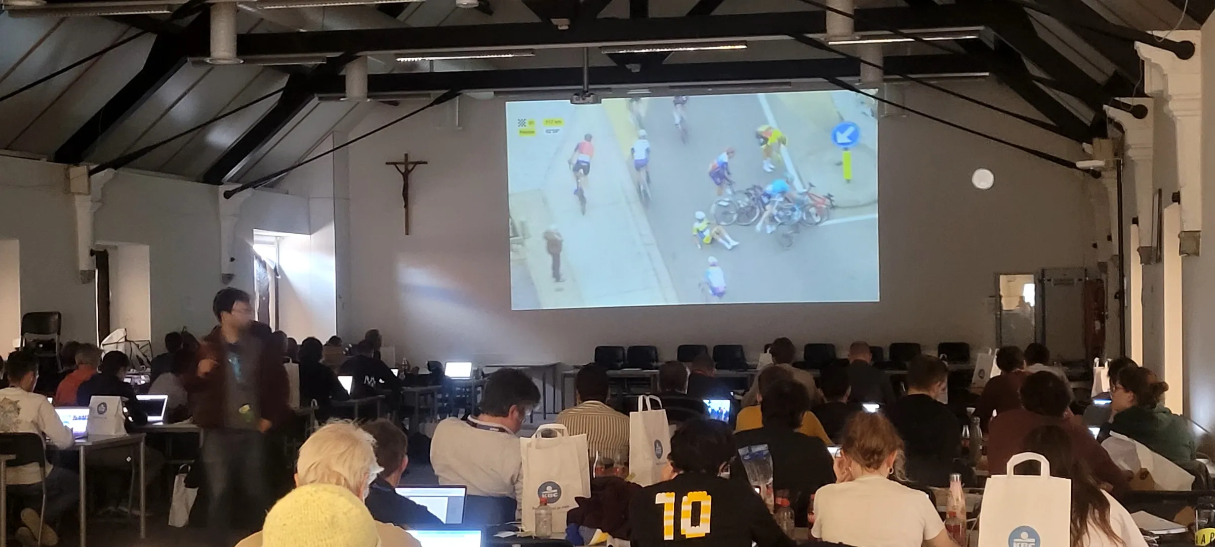 De perszaal (NL) in Oudenaarde. Foto's Uwe Unscharf.
