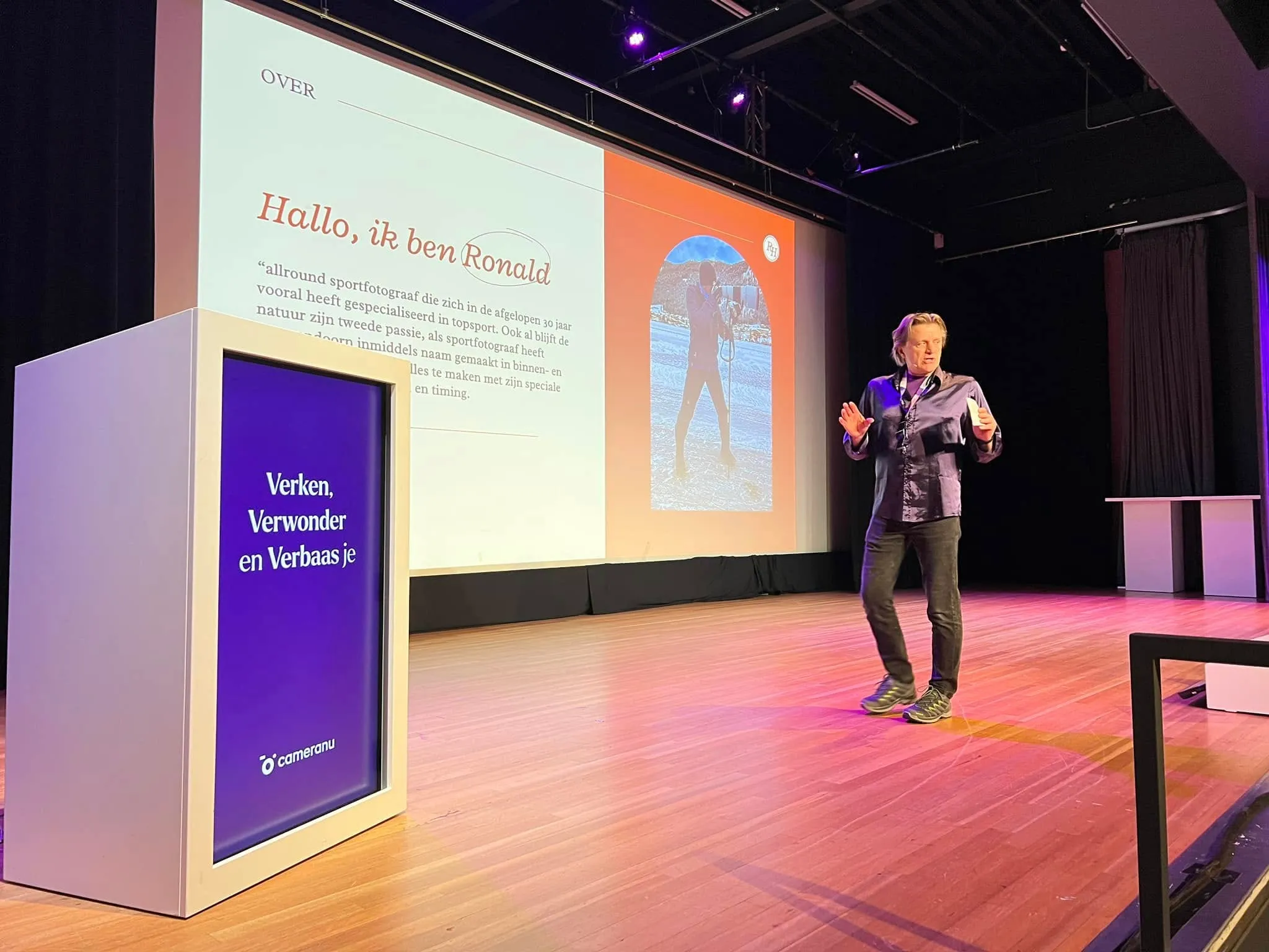 Ronald Hoogendoorn tijdens zijn presentatie.
