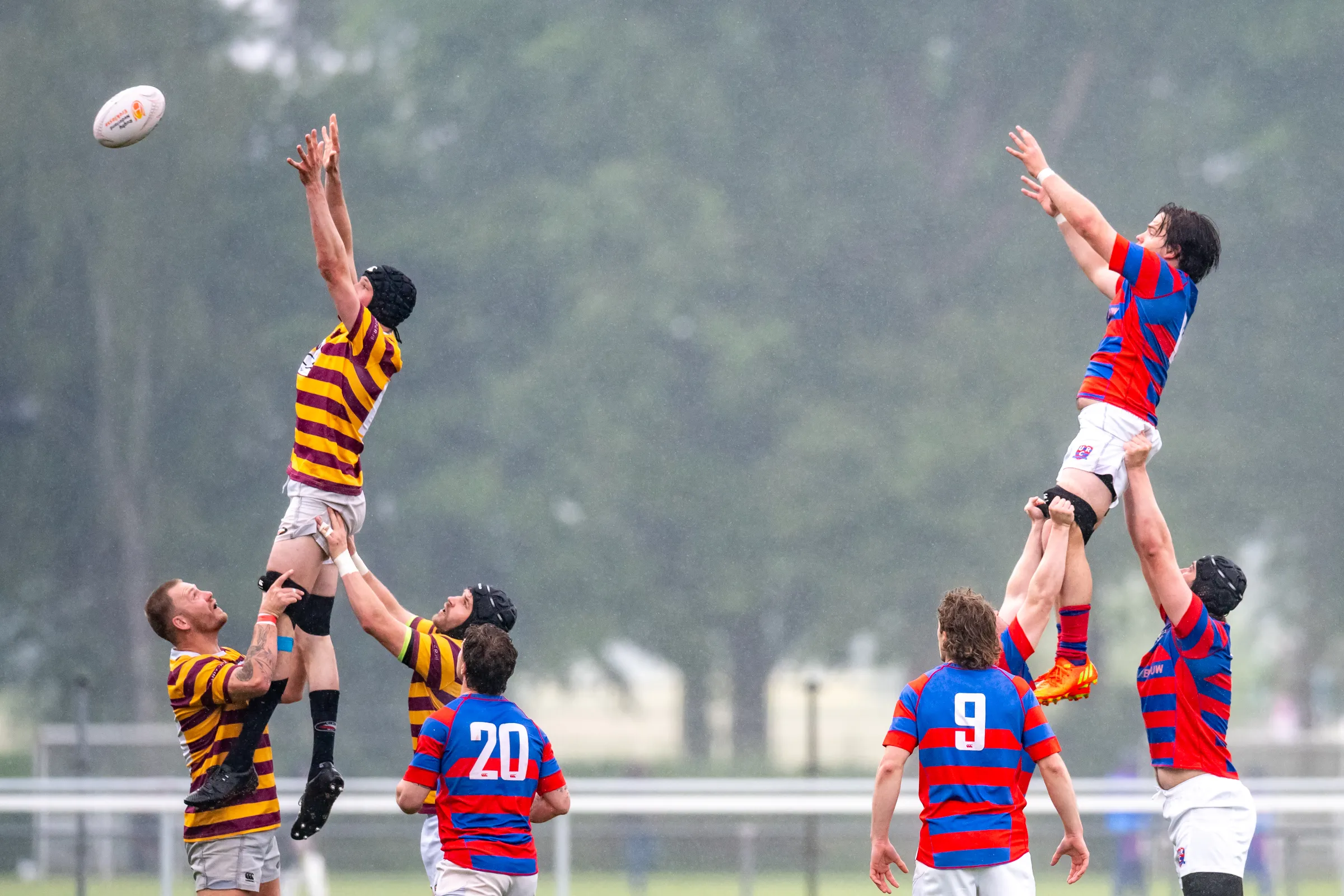 Amsterdam, 26 mei 2025. Utrechtse Derby tussen rugbyverenigingen URC en USRS op het Nationaal Rugby Centrum in Amsterdam. FOTO GEERT LOMMERS