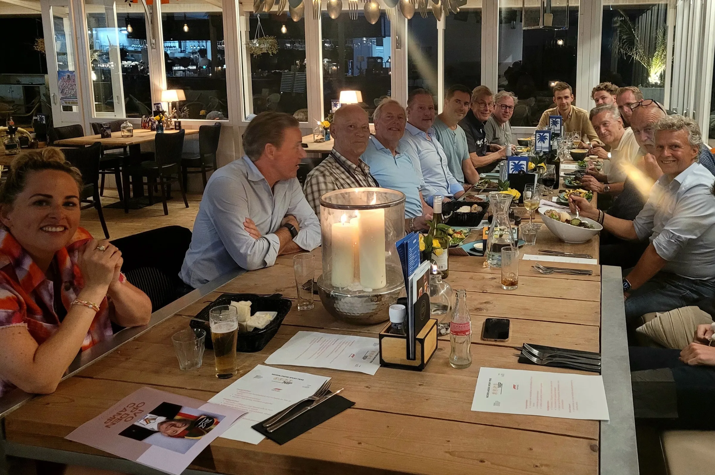 Collega’s maken afscheidsboekje voor Ivo op den Camp