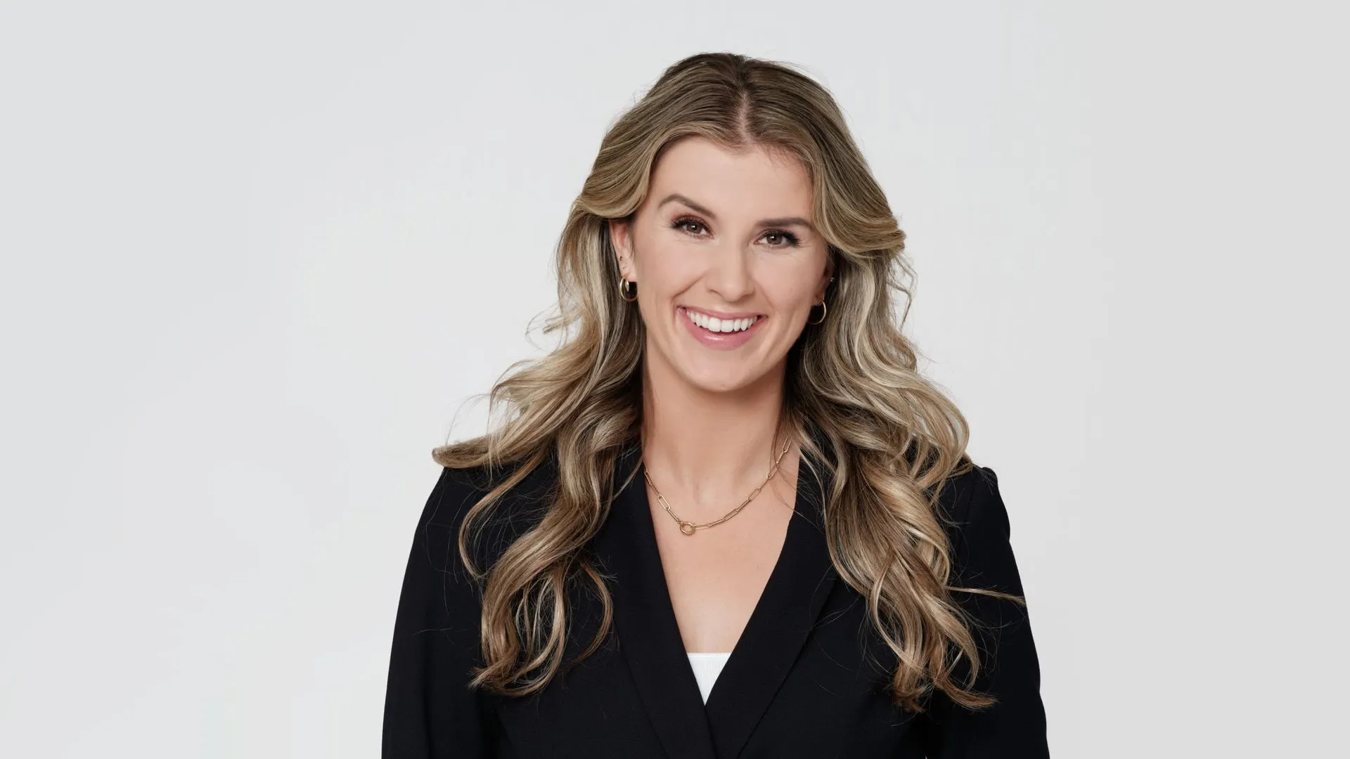Eline de Zeeuw nieuwe presentator NOS Sport
