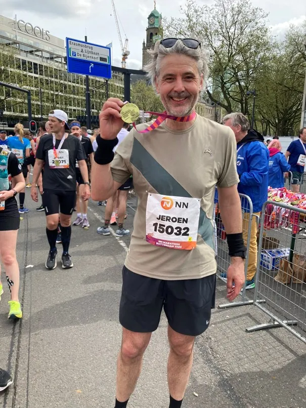 Pim Bijl snelste journalist op de marathon
