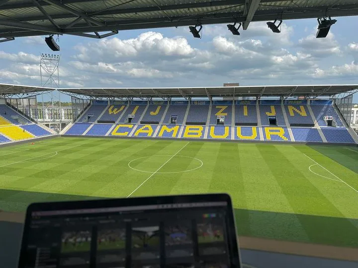 Kooi Stadion is als een sfeervol Engels onderkomen