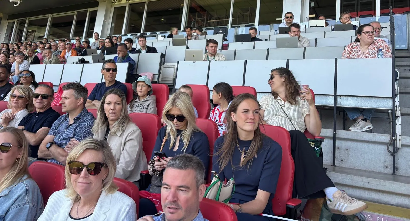 Een middagje bekerfinale in Sparta-Stadion Het Kasteel 